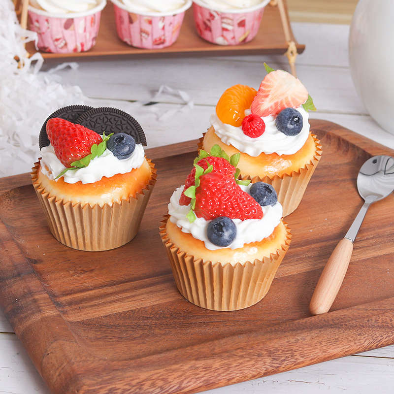 Fake Cupcake Fruit Cake Strawb - Wedding Cake Supply ulasan dan harga
