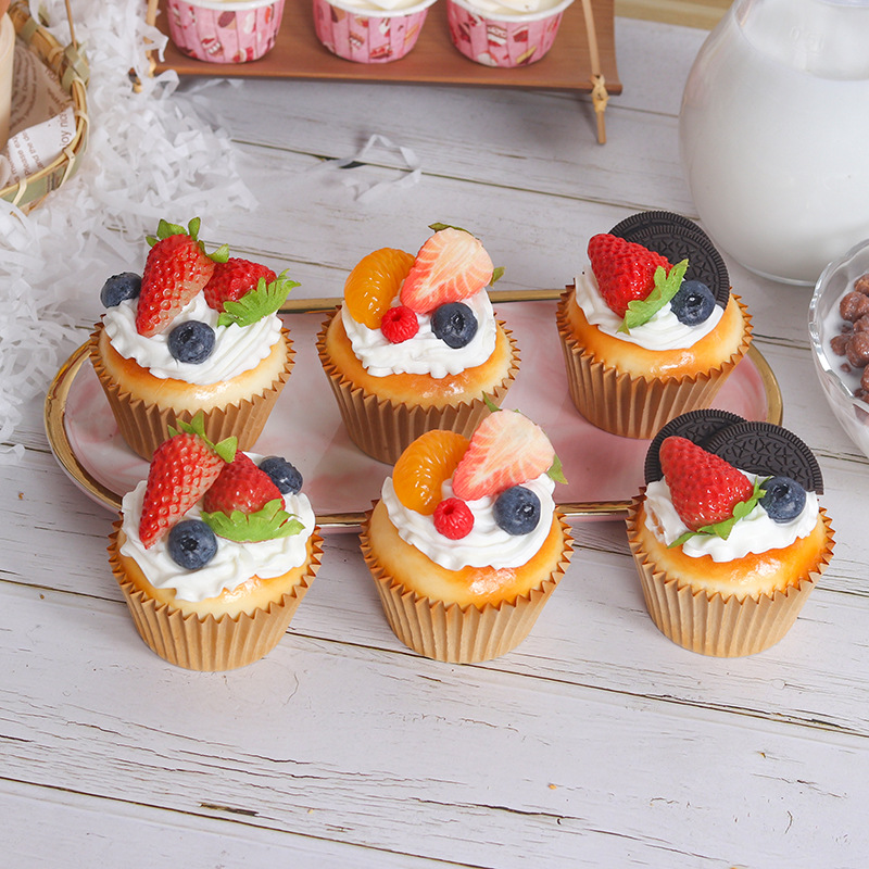 Fake Cupcake Fruit Cake Strawb - Wedding Cake Supply ulasan dan harga